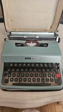 Machine à écrire Olivetti Lettera 32 vintage – Italie ( Barcelona) 