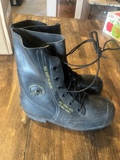 MICKEY MOUSE BUNNY BOOTS BATA Size 9