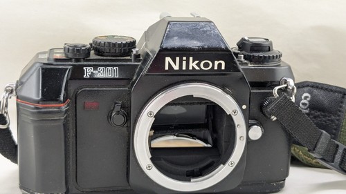 Reflex nikon 301 - f-301, pour