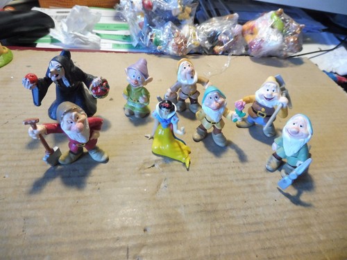 Lot figurines blanche - figurines,