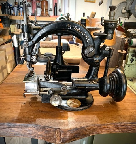 Ancienne machine coudre - ancienne,