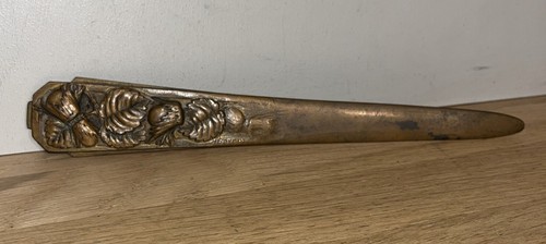 Coupe papier bronze - coupe, signé