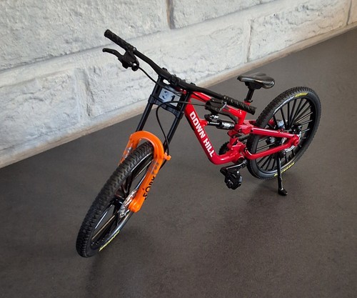 Vélo vtt miniature échelle - vtt,