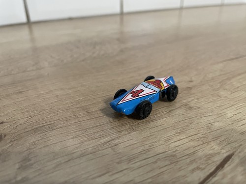 Voiture course n 4 - de, 1/87