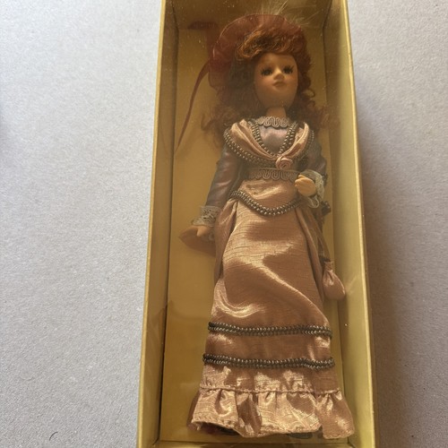 Poupée collection lady - de,