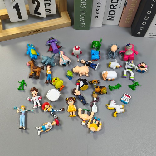 Lot figurines - de, 36