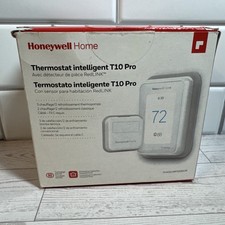 Honeywell T10 Pro Smart Thermostat With Sensor THX321WFS2001W Open box. New!