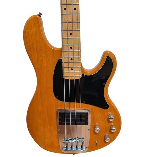 Guitare basse électrique