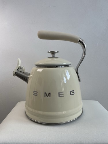 Bouilloire sifflante smeg - bouilloire,