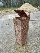 Panetière en osier en bon