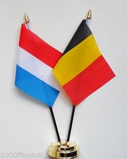 Ensemble de drapeaux de table