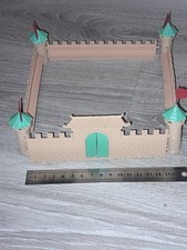 1/100 Petits Soldats Chateau