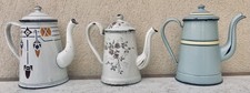 LOT DE 3 CAFETIÈRES EN TÔLES