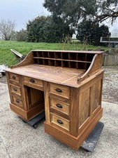 Ancien bureau à gradin de