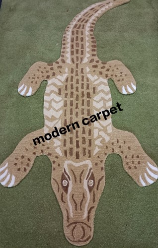 Tapis beige forme de - en,