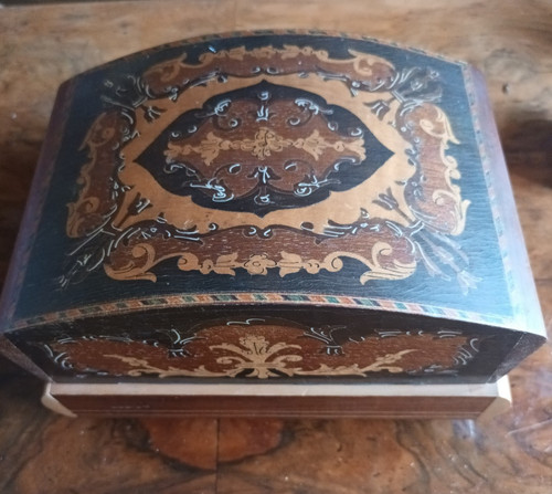 Ancienne boîte musique - boîte,