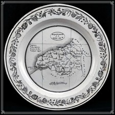 FINE CREIL EARTHENWARE PLATE