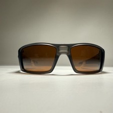 USED OAKLEY HELIOSTAT SUNGLASSES  M-A6F7