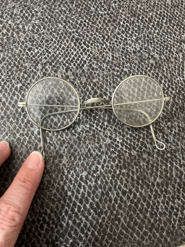 Lunettes anciennes rondes - , à