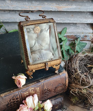 ANCIENNE BOITE BIJOUX PORTE