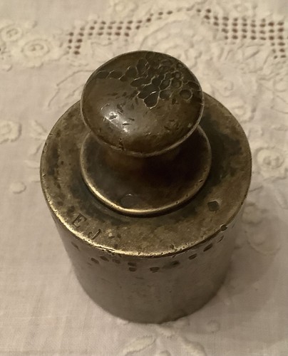 Ancien poids laiton - de, 1