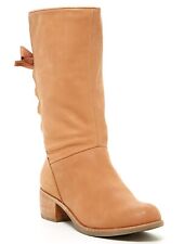 UGG CARY 9 NEW IN BOX FREE