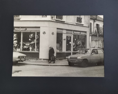 Vintage 70s popular street - 70s,