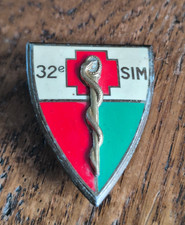 Insigne 32° SIM Section d’Infirmiers Militaires /  Drago Paris G1789 /EE67