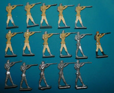16 OLD SMALL LEAD SOLDIERS SOUTHERN SECESSION. HALF ROUND BUMP . 65mm
