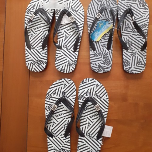 Lot paires tongs - paires, "thème