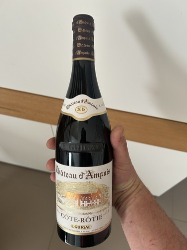 Côte rotie château - côte,