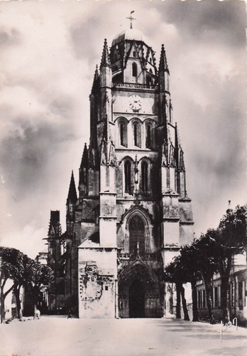 Saintes facade la - facade, de