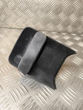 Poignee porte laterale droit