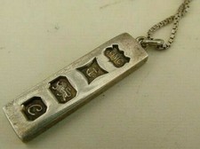 Lingot Antique Avec Chaîne En