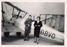 OLD PHOTOGRAPH ~1950 A PILOT HIS WIFE AND HIS PLANE