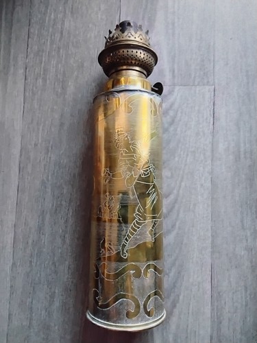 Lampe pétrole gravée - lampe,
