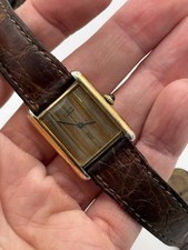Montre mécanique Cartier Tank