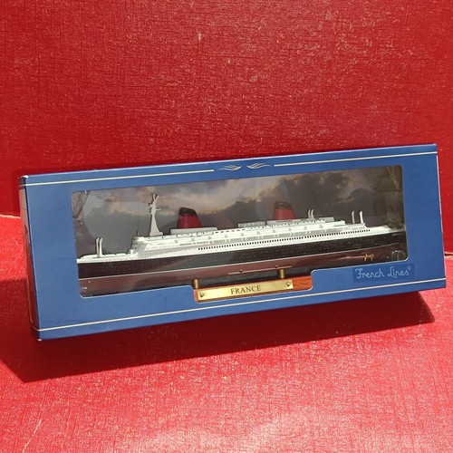 Maquette navire paquebot - maquette,