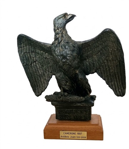Statue aigle sur - socle, bois