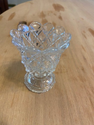 Petit verre cristal moulé - petit,