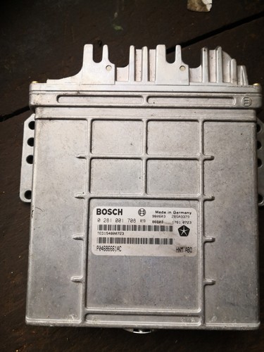 Calculateur moteur chrysler - calculateur,