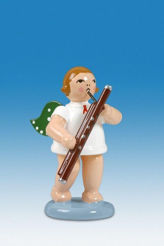 Musicien ange avec - de,