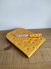 Plateau De Fromage En Forme De Tranche De Gruyère VALLAURIS et Couteau - Vintage