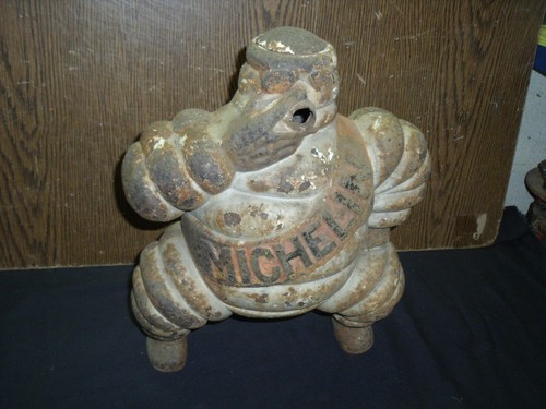 Bibendum michelin fonte - fonte, d