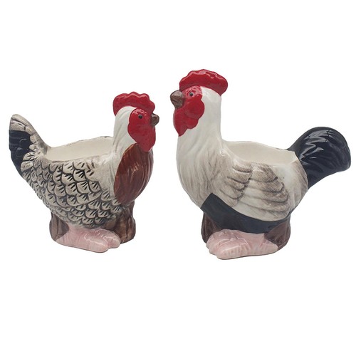 Gobelets oeufs forme de - À,