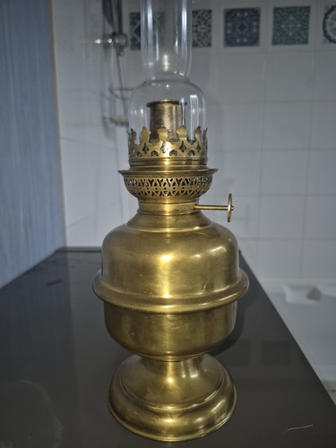 Ancienne lampe pétrole en - lampe, à