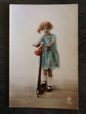 CP LITTLE GIRL HAIR SCARF ON SCOOTER - 30703