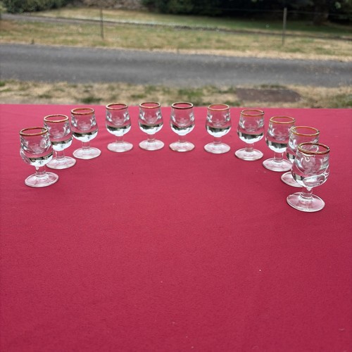 Lot verres à - 11,