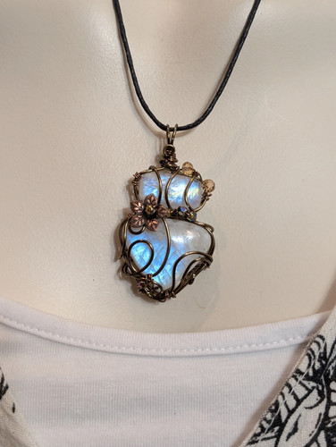 White rainbow moonstone - white,