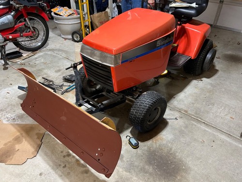 Sold simplicity tractor - simplicity, snow